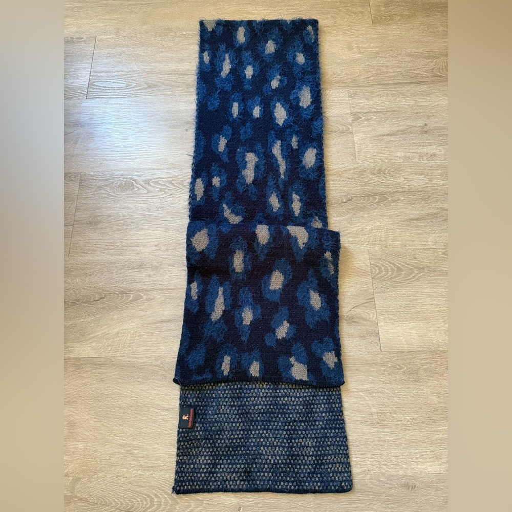 Roberta di Camerino Blue and Gray Scarf